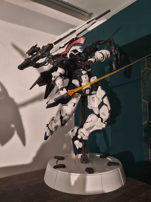 Strange Work - Monument repair type model kit