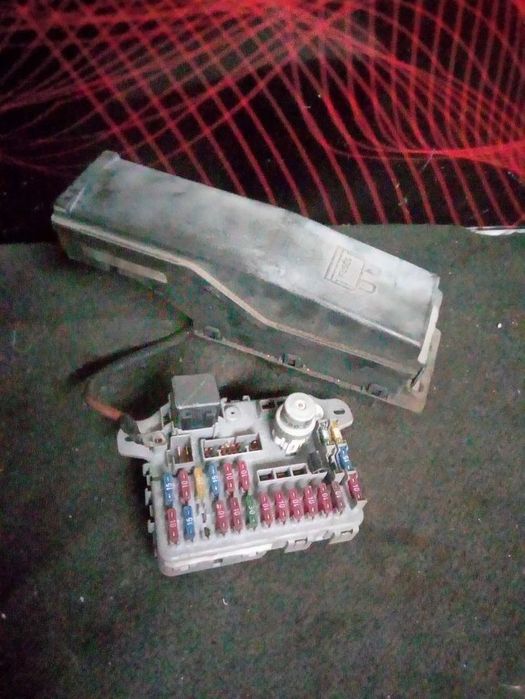 Caixa De Fusíveis Rover Xwmwhn (214Si)