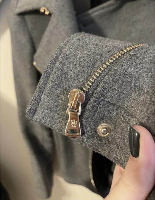 Шерстяна косуха Massimo Dutti 38р