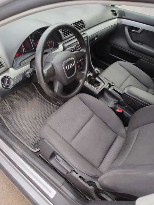 Audi A4 Avant 1.6 газ/бензин