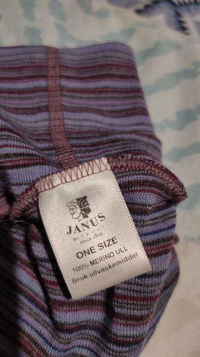 Czapka beret wełna merino Janus