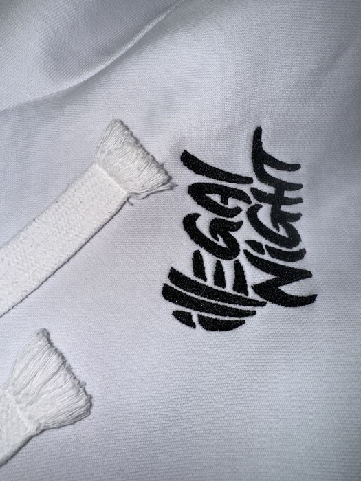 bluza z kapturem illegal night