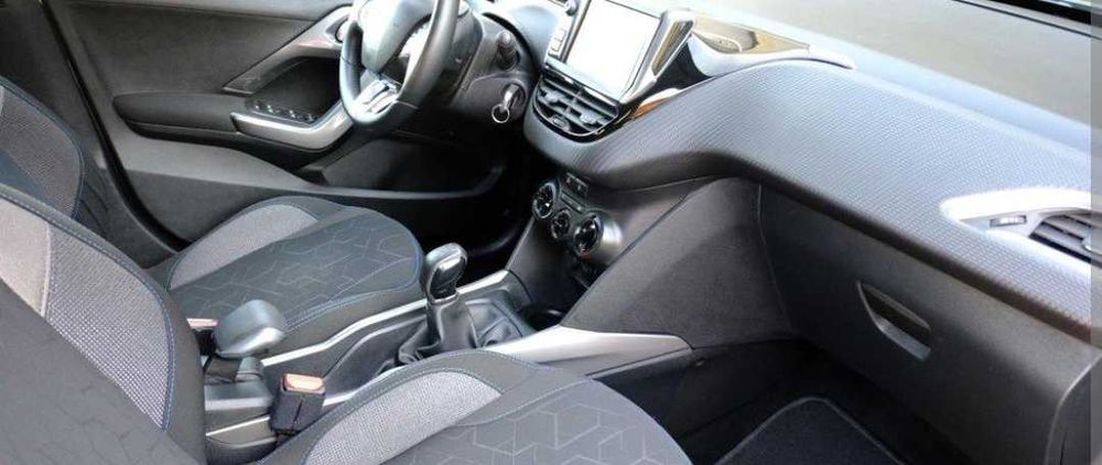 Peugeot 2008 PureTech Styler