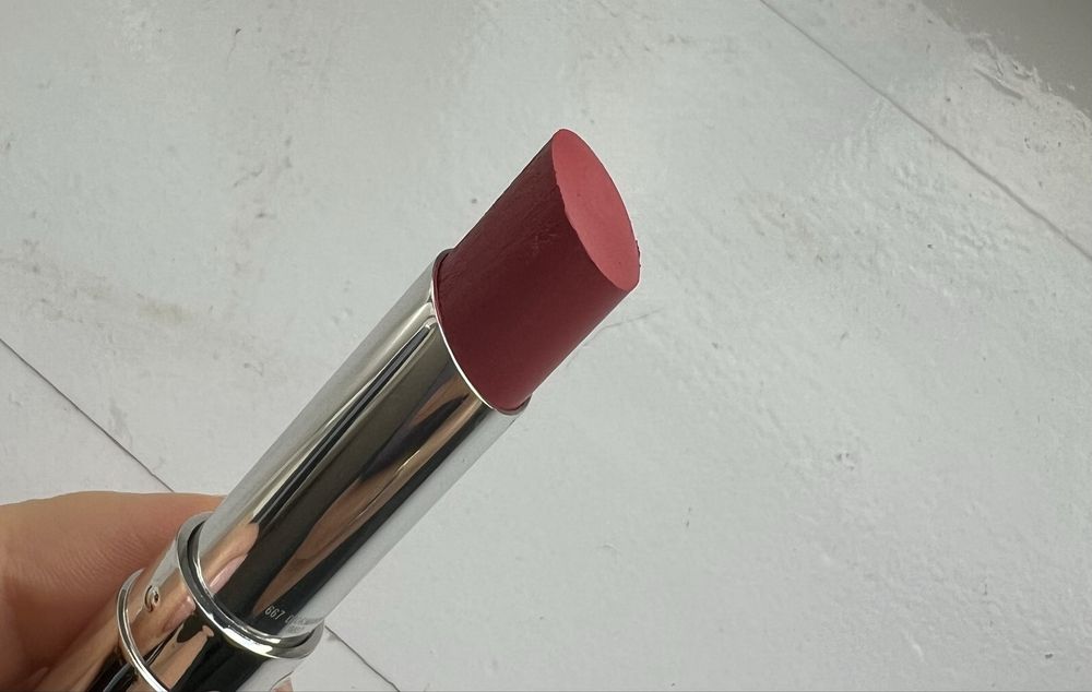 Тональные основы Chanel, Guerlain, Catrice, помады Tom Ford,  Dior Addict Diormania 667