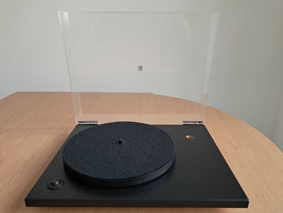 Giradiscos Goldring GR2 sem braço.