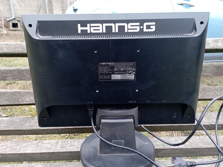 Монітор Hanns-G  .