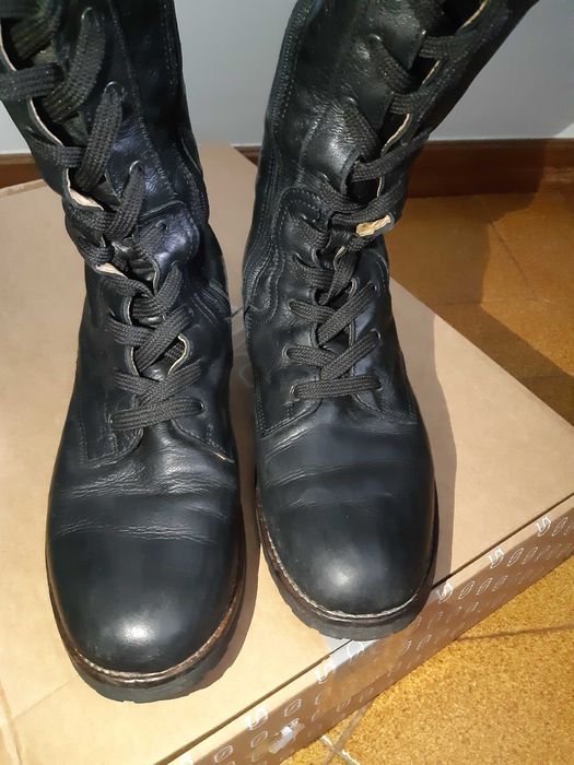 Bota preta toda pele Tamanho 36/37