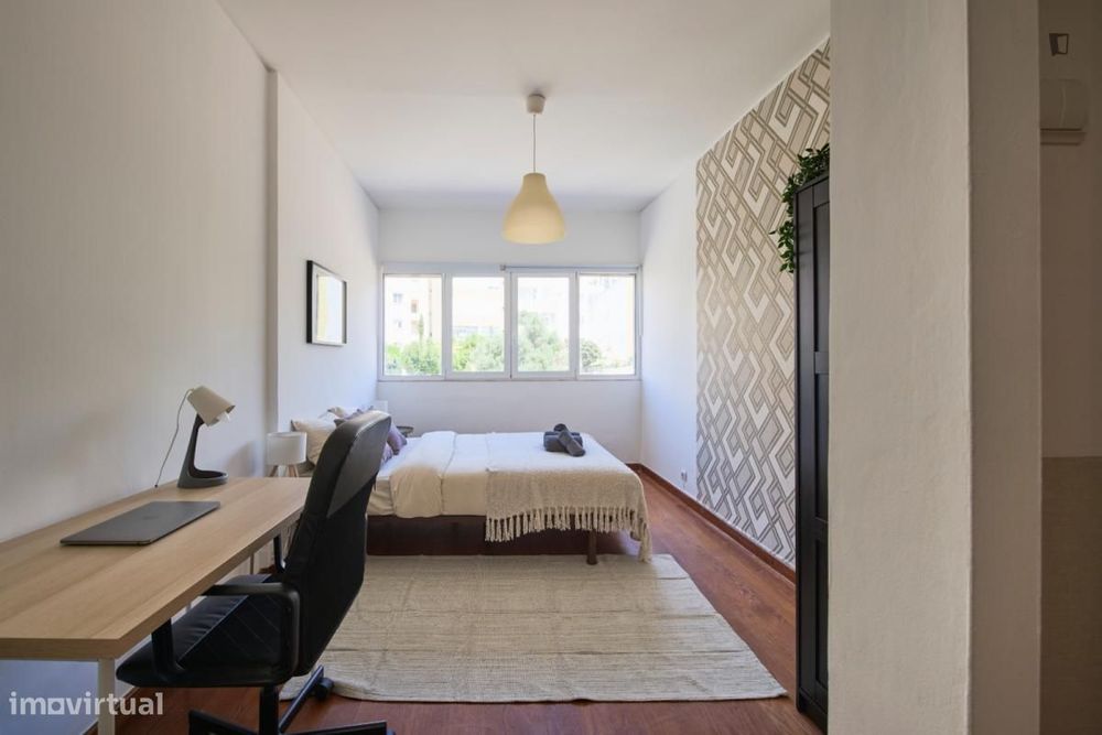 Quarto - localizado em Alcântara Lisbon