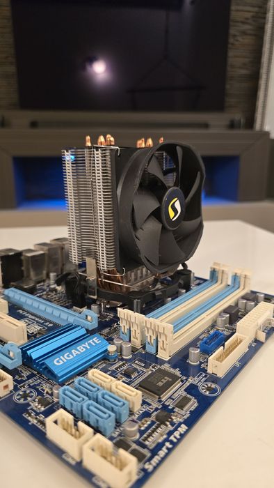 DS Cube, Gygabyte, Intel Core i5, GeForce GTX, G.Skill Ripjaws X 16GB