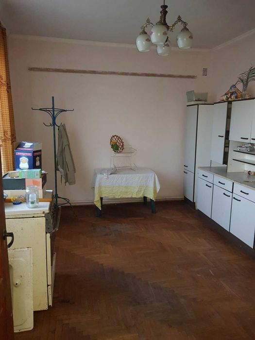 Житловий будинок та земельна ділянка 7,9 сот. м. Кам'янка-Бузька