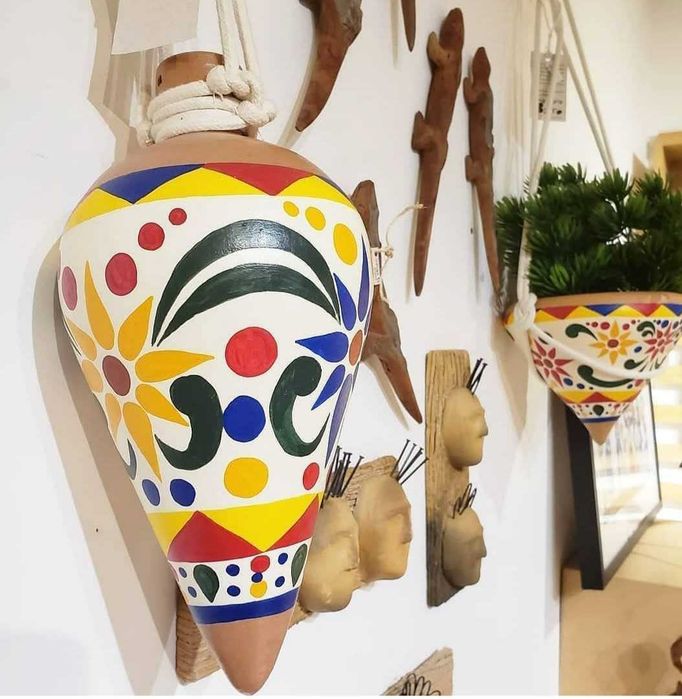 Pião em Cerâmica Decorativo - Pintura Artesanal