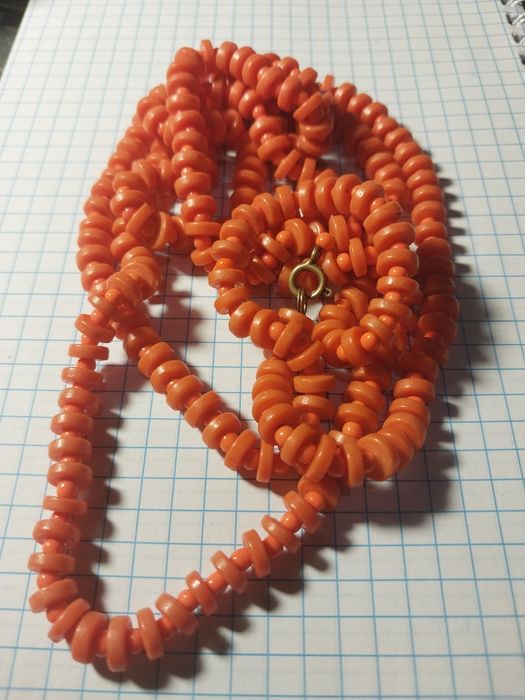 Бусы коралл состояние хорошее