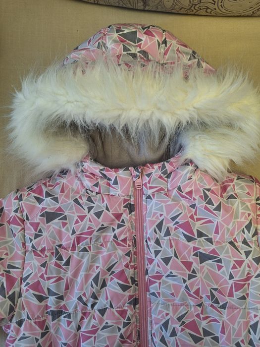 Дуже тепла зимова курточка Bembi на дівчинку 4 років, зріст 110