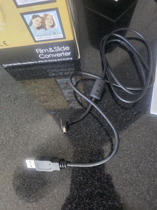 IT Zgrywarka negatywów klisz przeźroczy na komputer pc Innovative Technology 35mm