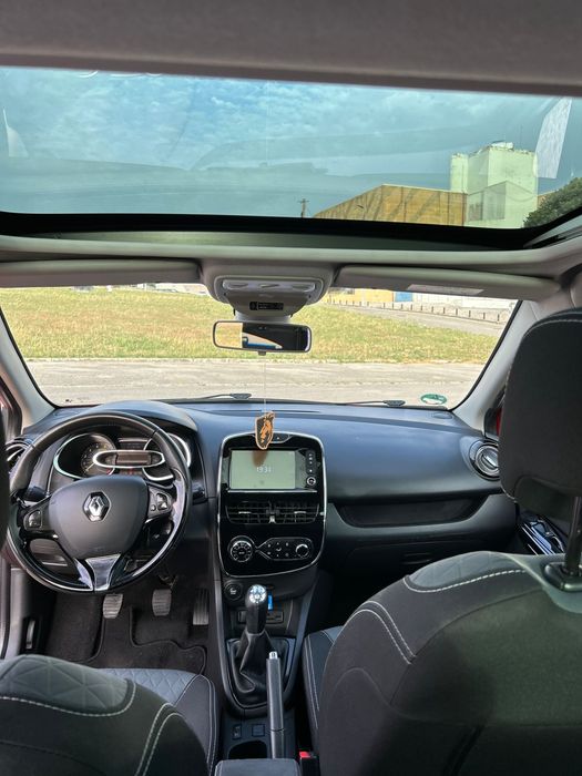 Renault Clio — fotografia 4