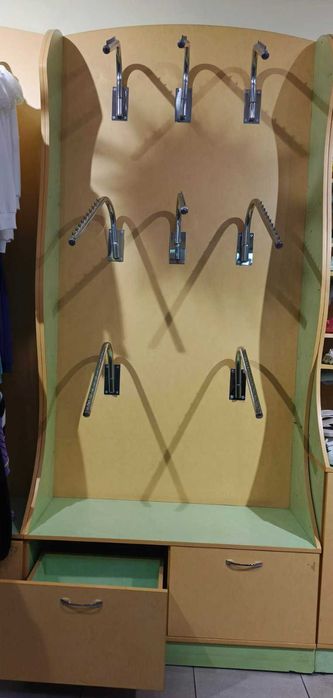 Торгова мебель для дитячого одягу