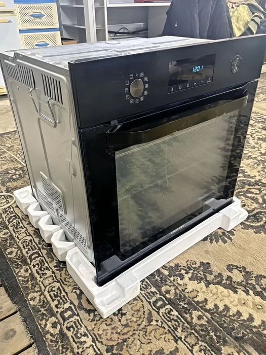 Духовой шкаф, духова шафа Samsung NV68R2340RB/WT