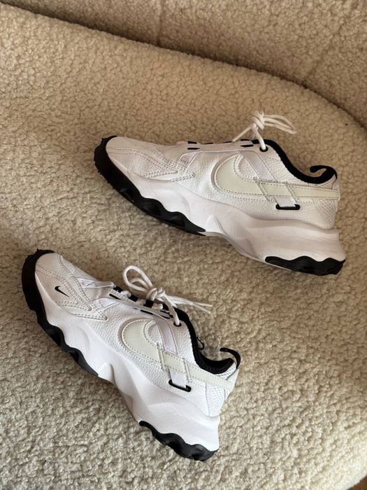 Кросівки кроссовки Nike M2K Tekno 37,5p