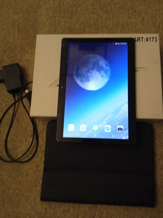 Продам планшет SAMSUNG Media Tek   (MT6750V)