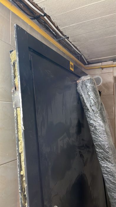 Металеві двері бу заводські