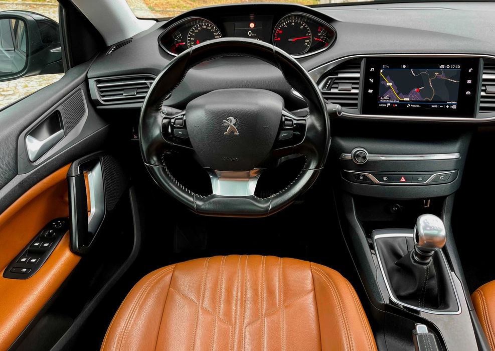 Peugeot 308 SW 1.5 HDi Sport Teto Pele 2019