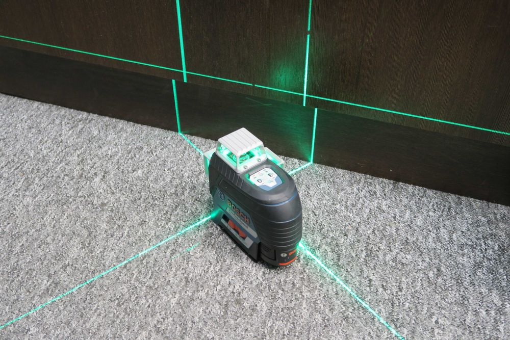 Laser krzyżowy BOSCH GLL 3-80 CG Professional zielone 3 linie, zestaw