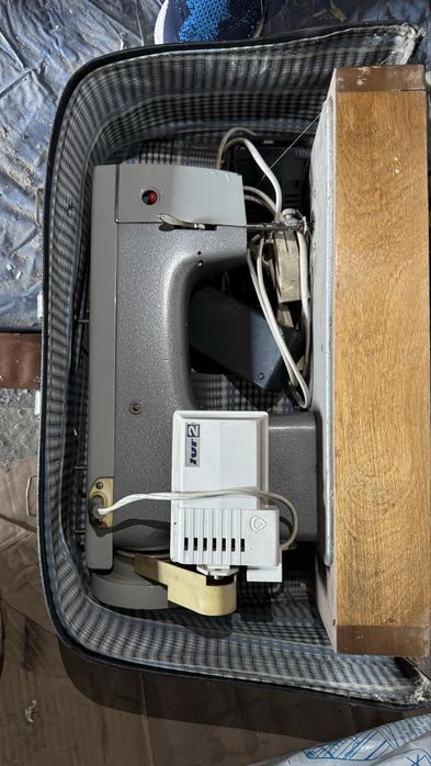 Машинка с польским электроприводом TUR-2.