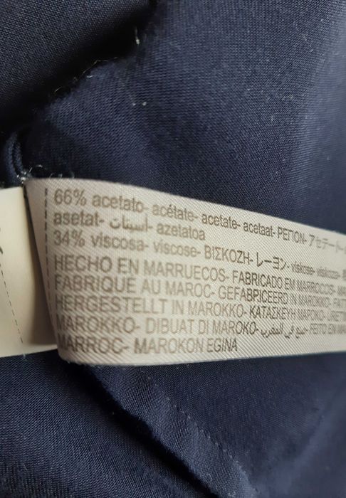 Атласная блуза черного цвета из исскуственного шелка massimo dutti