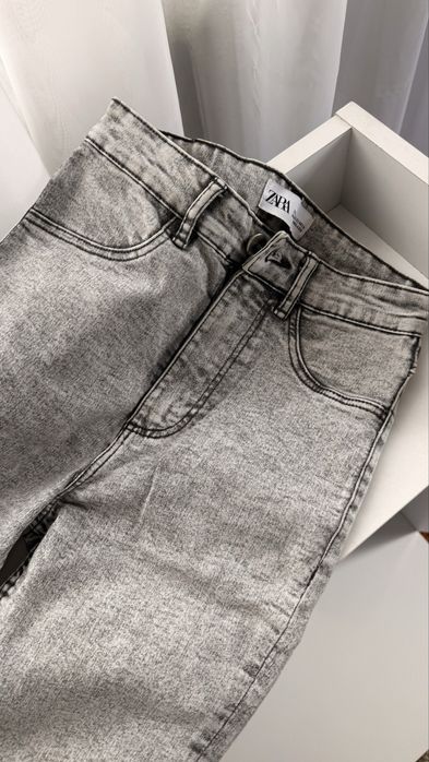 Джинси Zara, Mango