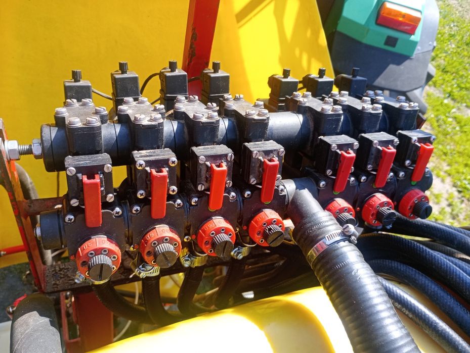 Rau kverneland opryskiwacz 27 m 3500 ltr