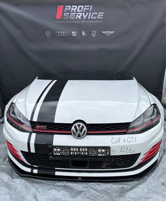 Крило переднє  праве vw Golf 7 LB9A 2013-2016 до рест.