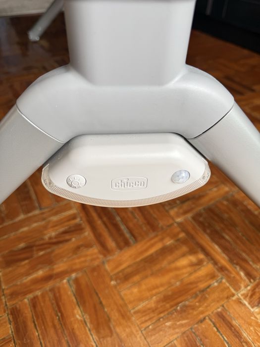 Berço Chicco Next2Me Armonia – Como Novo (C/ Luz de Presença)