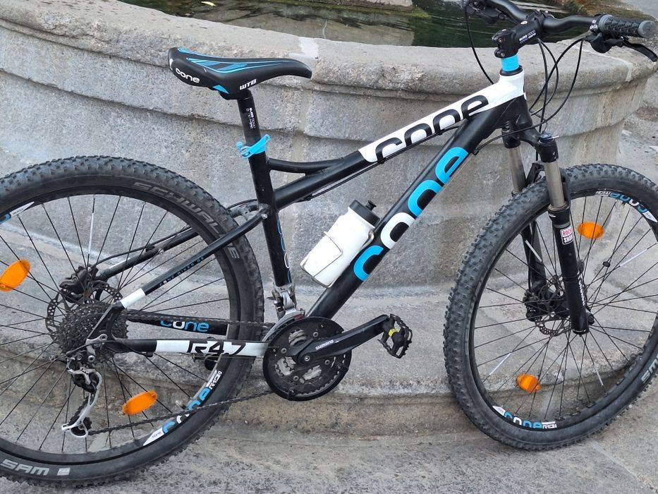 Bicicleta 27,5 c/ rock shox