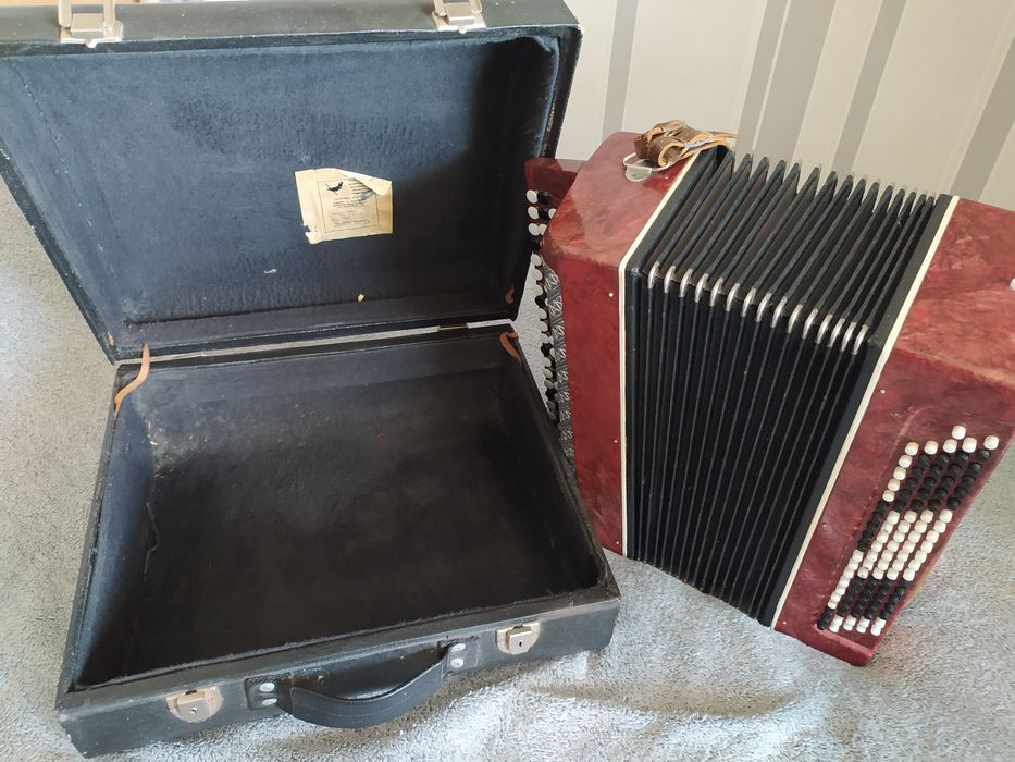 Продається баян "Кремінне"
