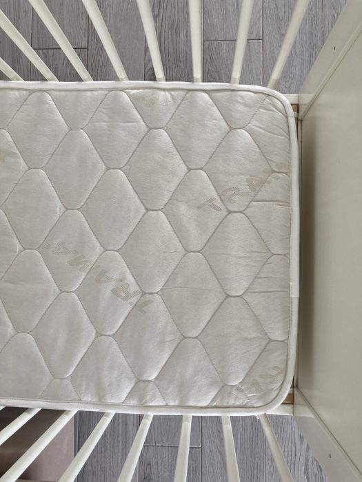 Berço + colchão para bébé