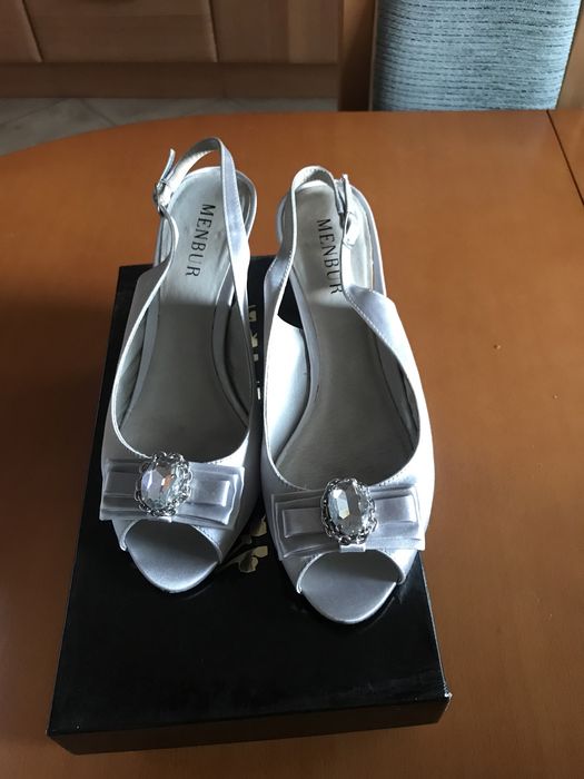 Menbur buty srebrne na obcasie rozmair 39