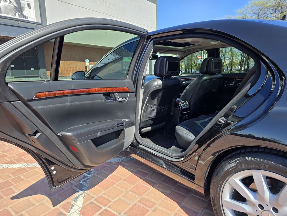 Продам свой Mercedes Benz w221 Long S500 5.5 идеальный