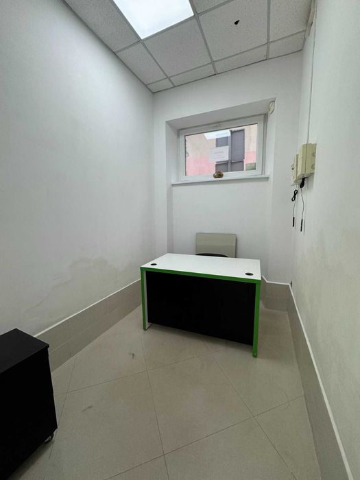 Оренда фасадного комерційного приміщення, Центр, м. Дрогобич!