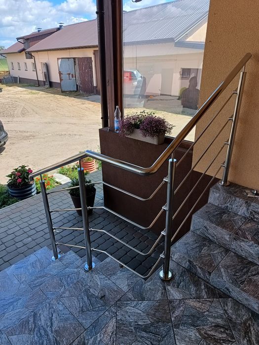 Balustrady nierdzewne