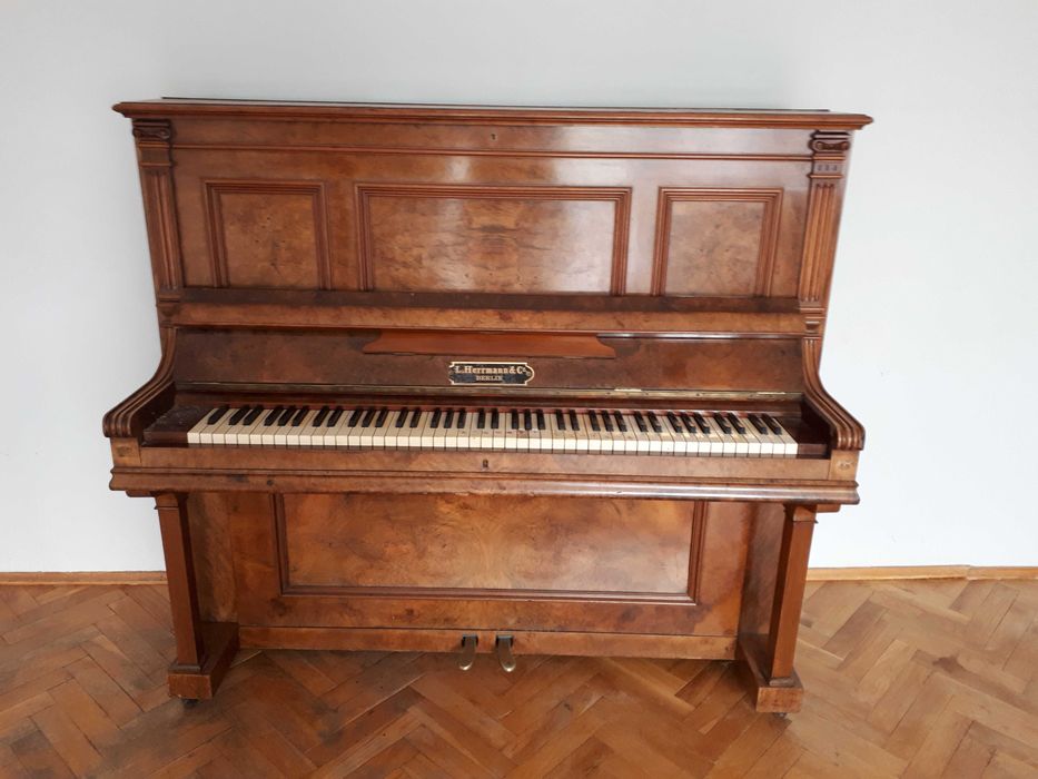 Pianino L. Herrmann