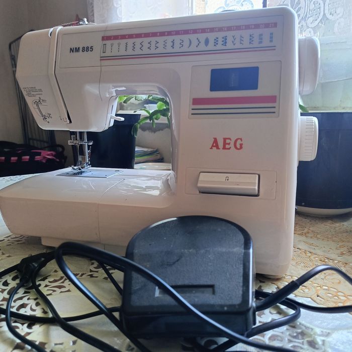 Швейна машинка AEG mn 885.