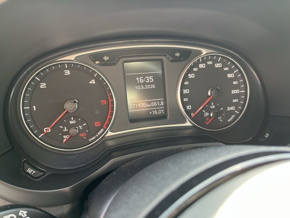 Audi A1 1.6 TDI sportback sline 5 drzwi