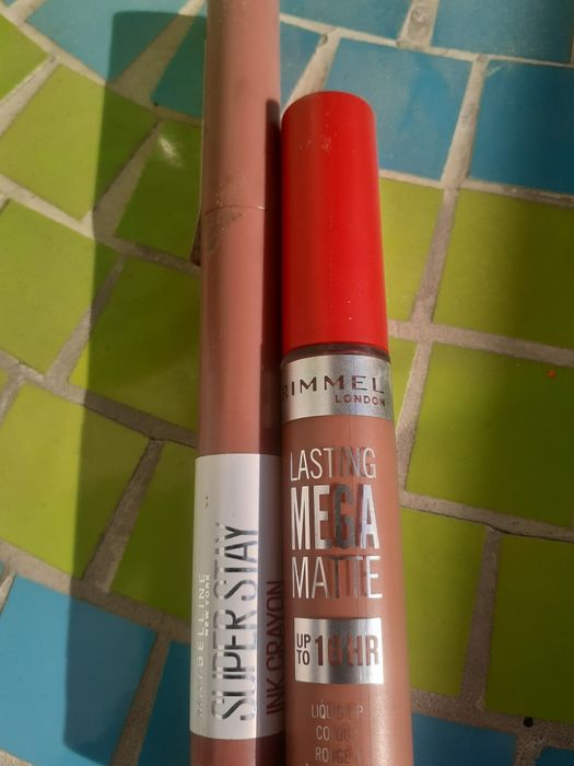 Zestaw błyszczyków RIMMEL i MEYBELLINE NOWE