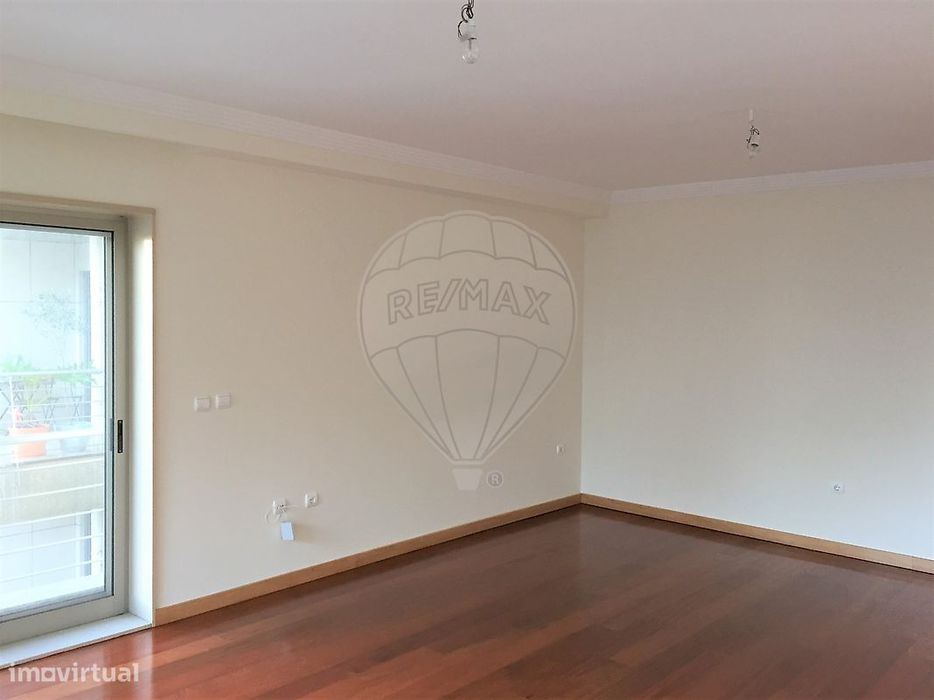 Apartamento T2 para arrendamento