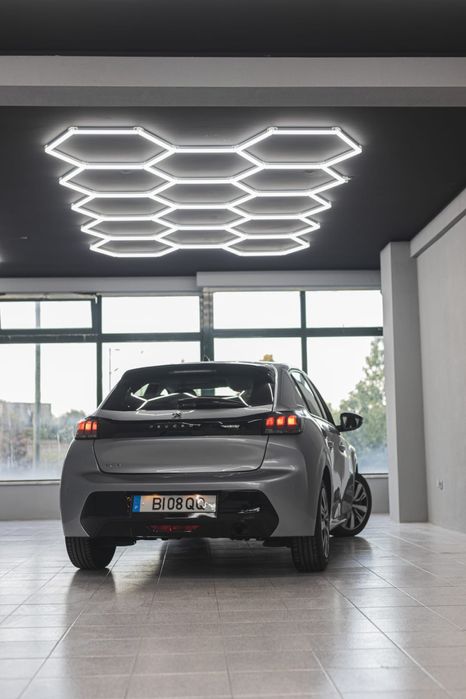 Peugeot 208 como novo