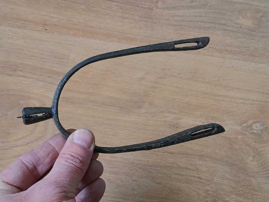 Espora dentada século XX equitação decorativa