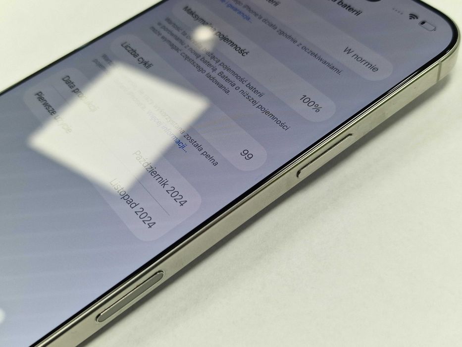 Iphone 16 PRO MAX 256GB/ White/ A3296/ Bateria 100%/ Grade A + ładowar