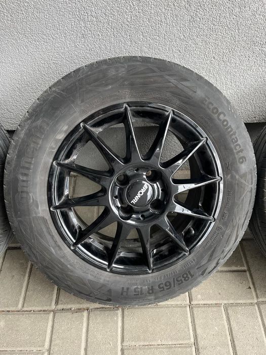 Alufelgi Ronal z oponami letnimi