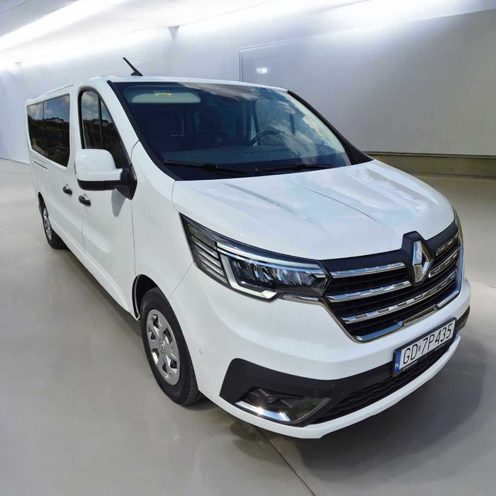 Wynajem Busa 9-Osobowy  Renault Trafic Long, Nowy Model, 150KM