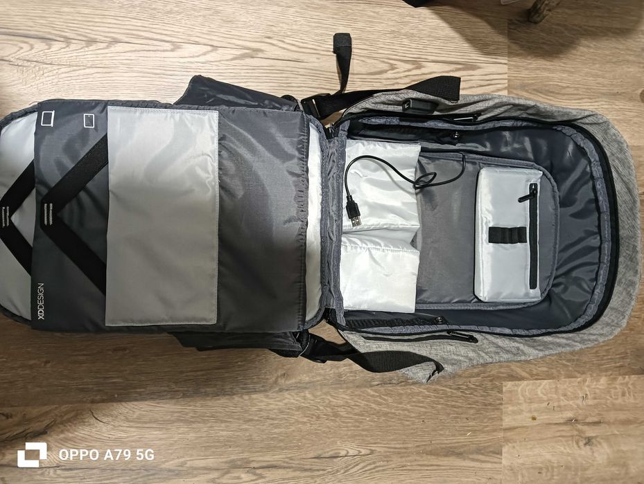 XD Design Bobby Anti-Theft Backpack – Netflix Edition